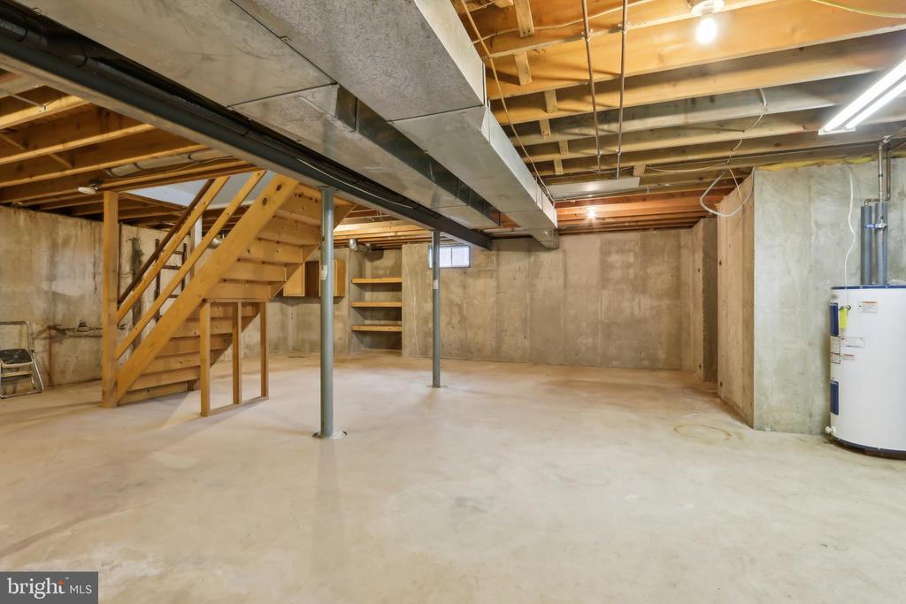2822 Leon Ave