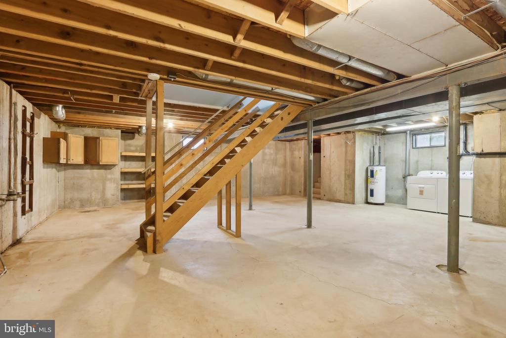 2822 Leon Ave