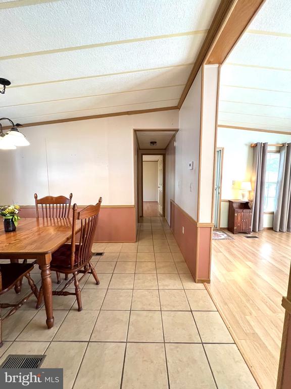 153 Deerfield Dr