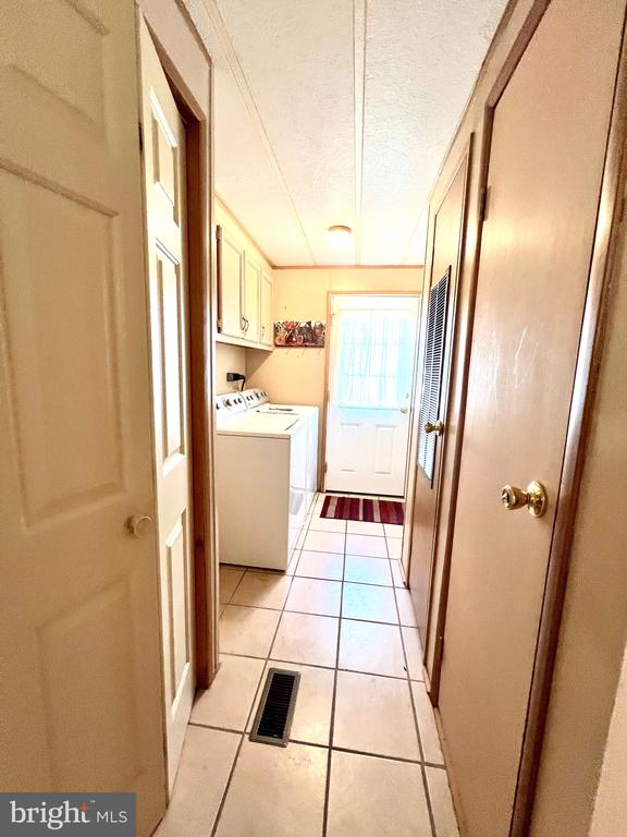 153 Deerfield Dr