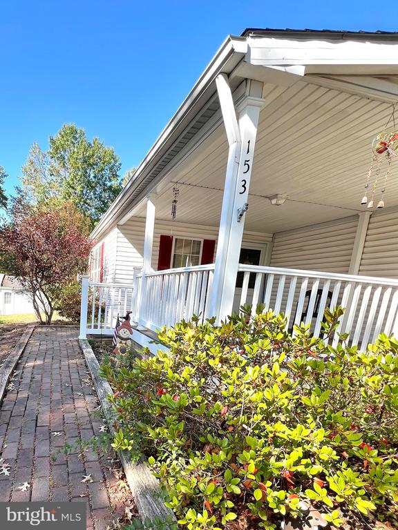 153 Deerfield Dr
