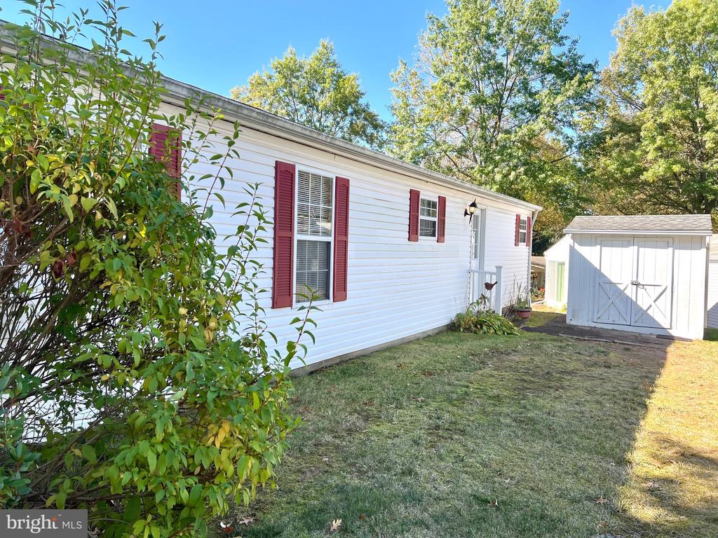 153 Deerfield Dr