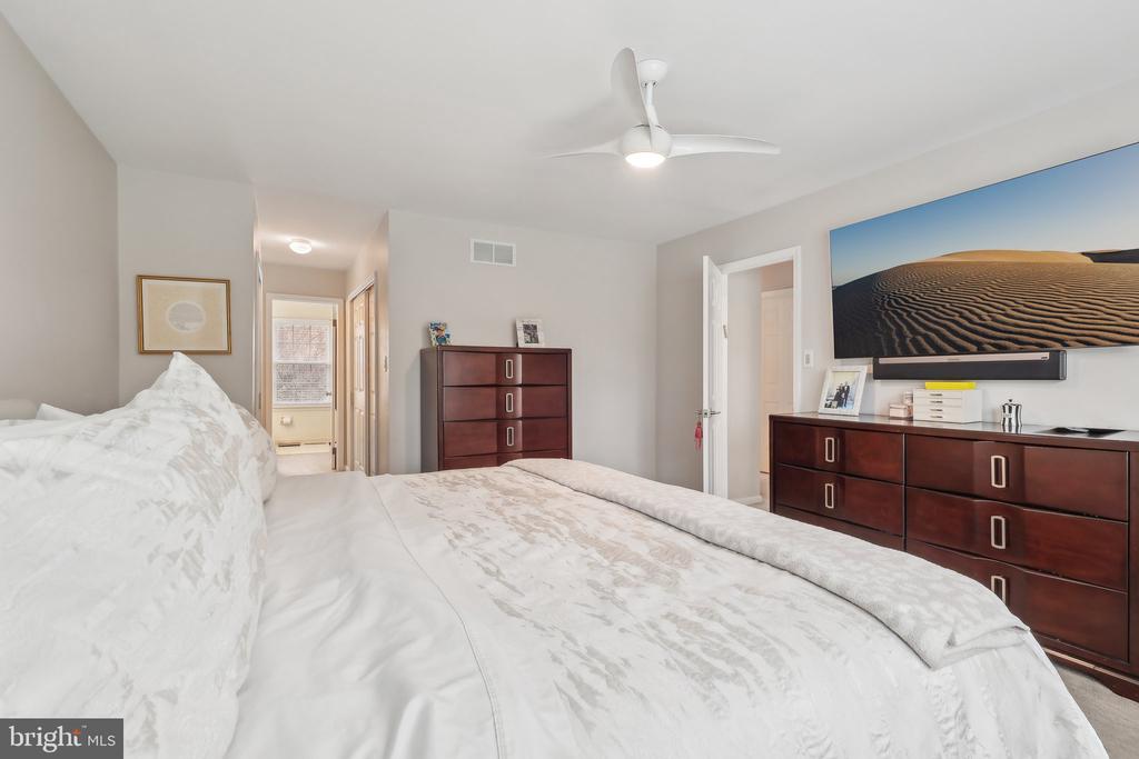 104 Evergreen Ct