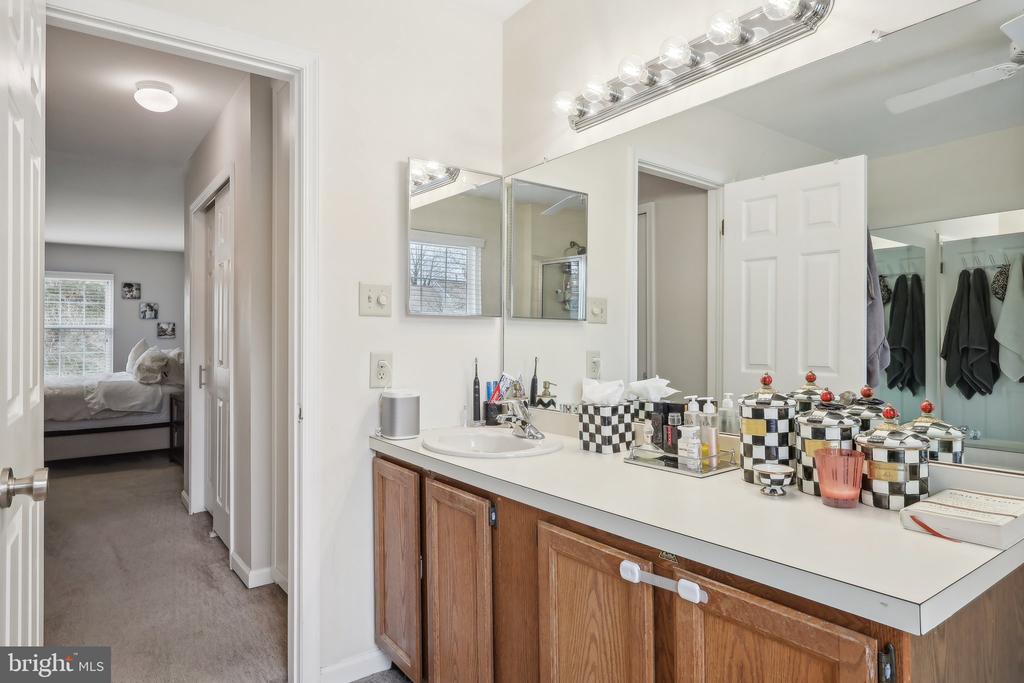 104 Evergreen Ct
