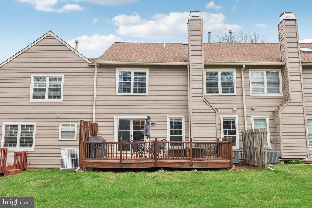 104 Evergreen Ct