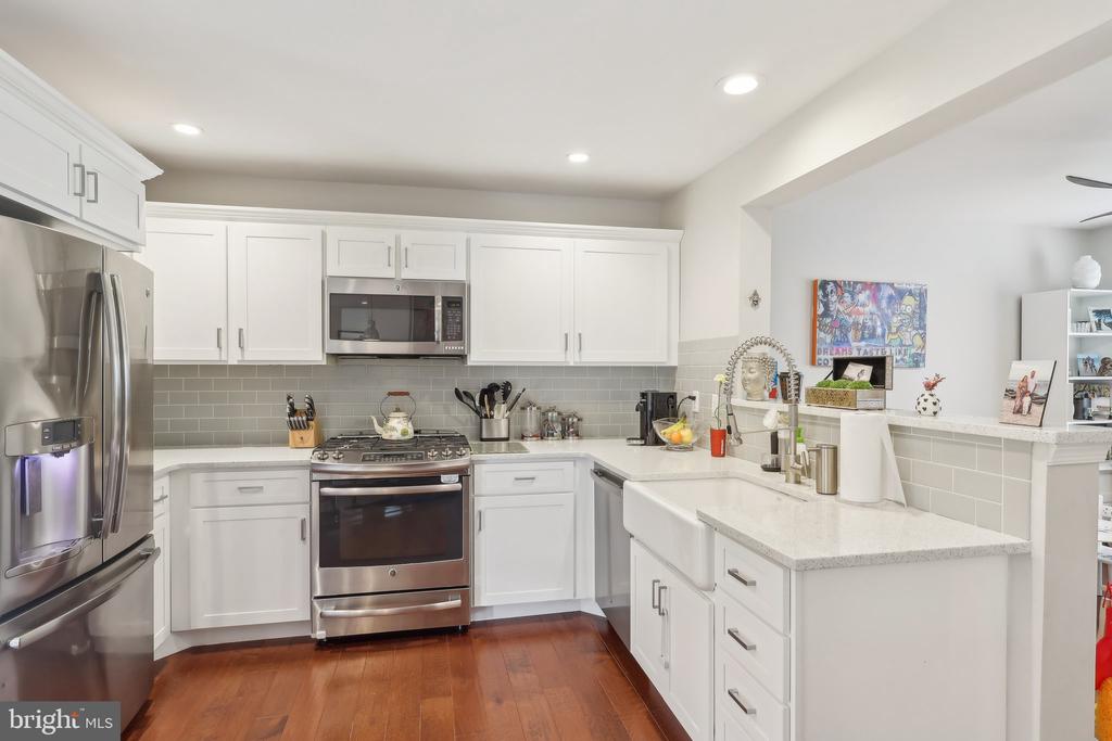 104 Evergreen Ct