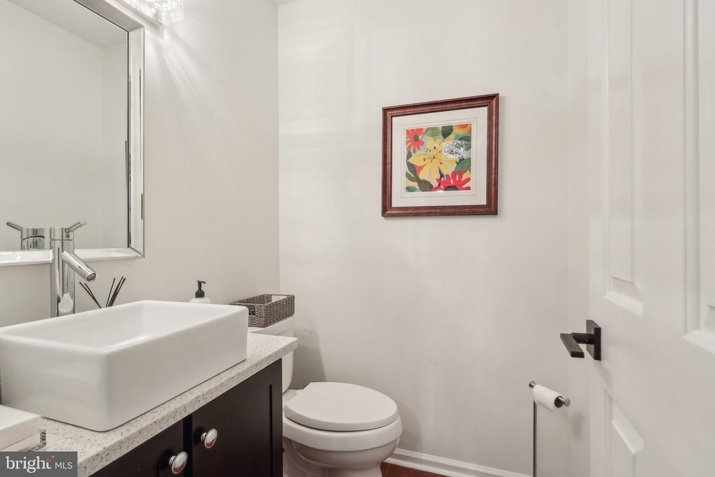 104 Evergreen Ct