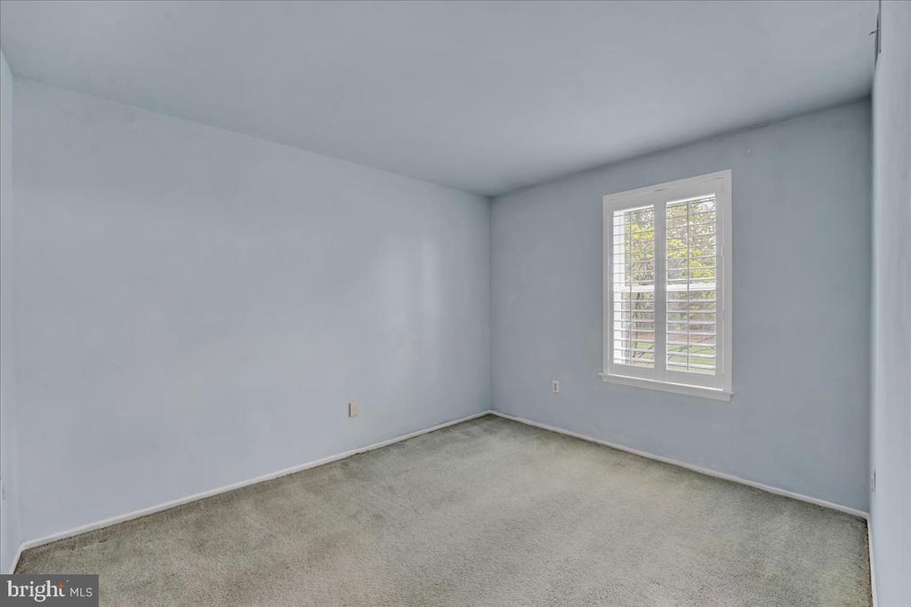 501 N Bethlehem Pike #2-B