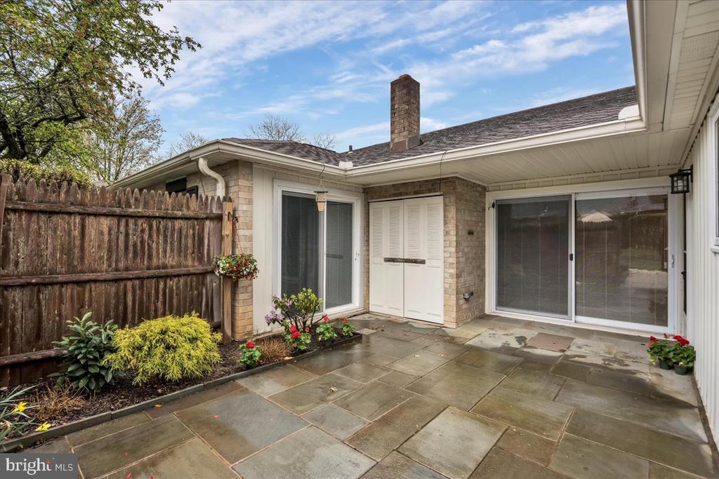 501 N Bethlehem Pike #2-B