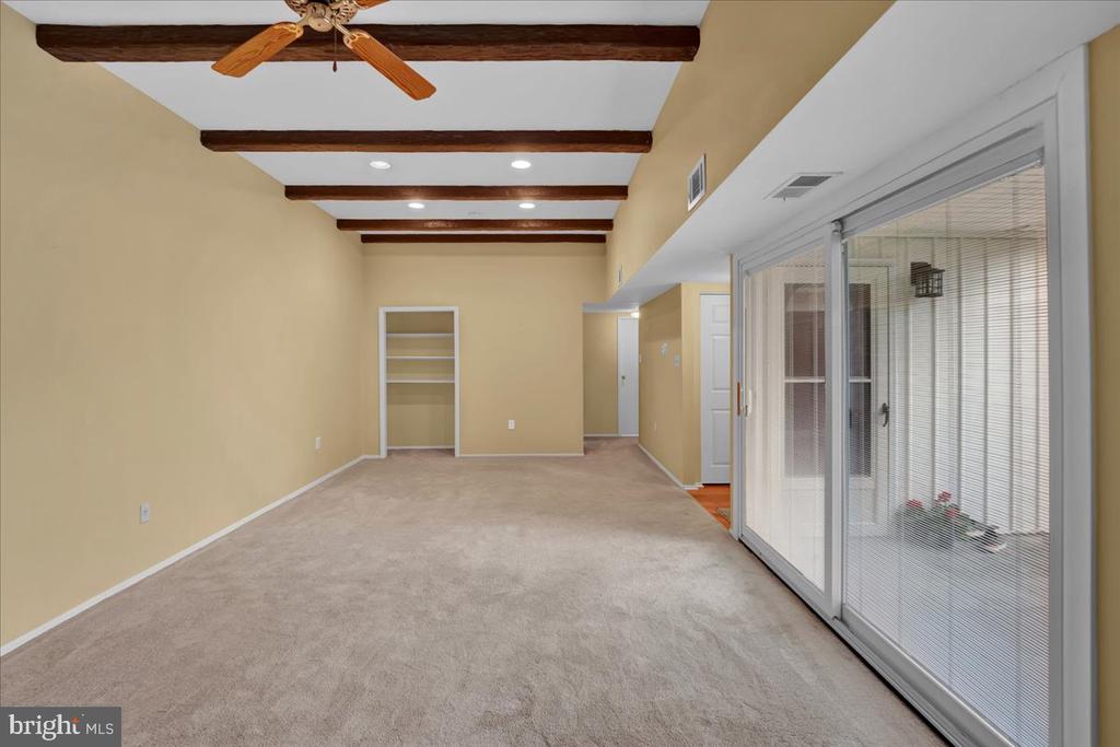 501 N Bethlehem Pike #2-B