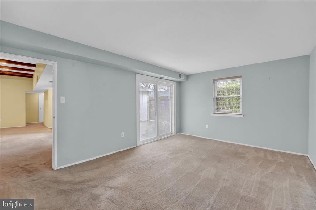 501 N Bethlehem Pike #2-B