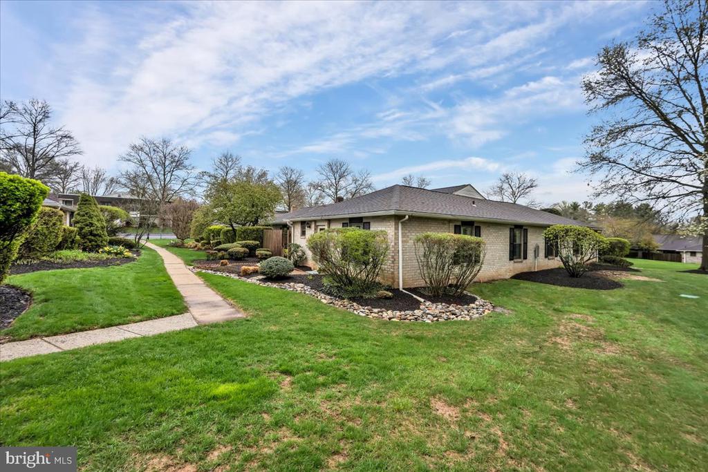501 N Bethlehem Pike #2-B