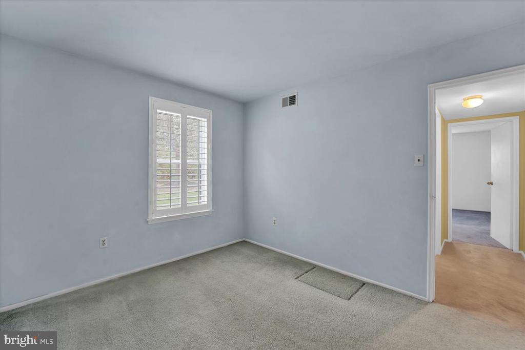 501 N Bethlehem Pike #2-B