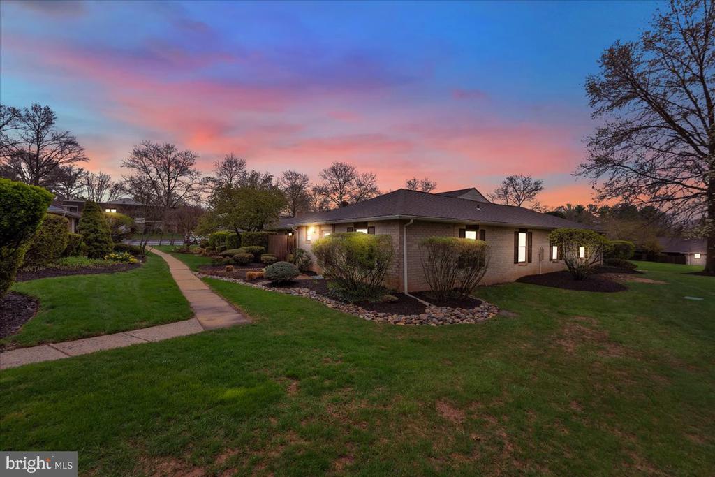 501 N Bethlehem Pike #2-B