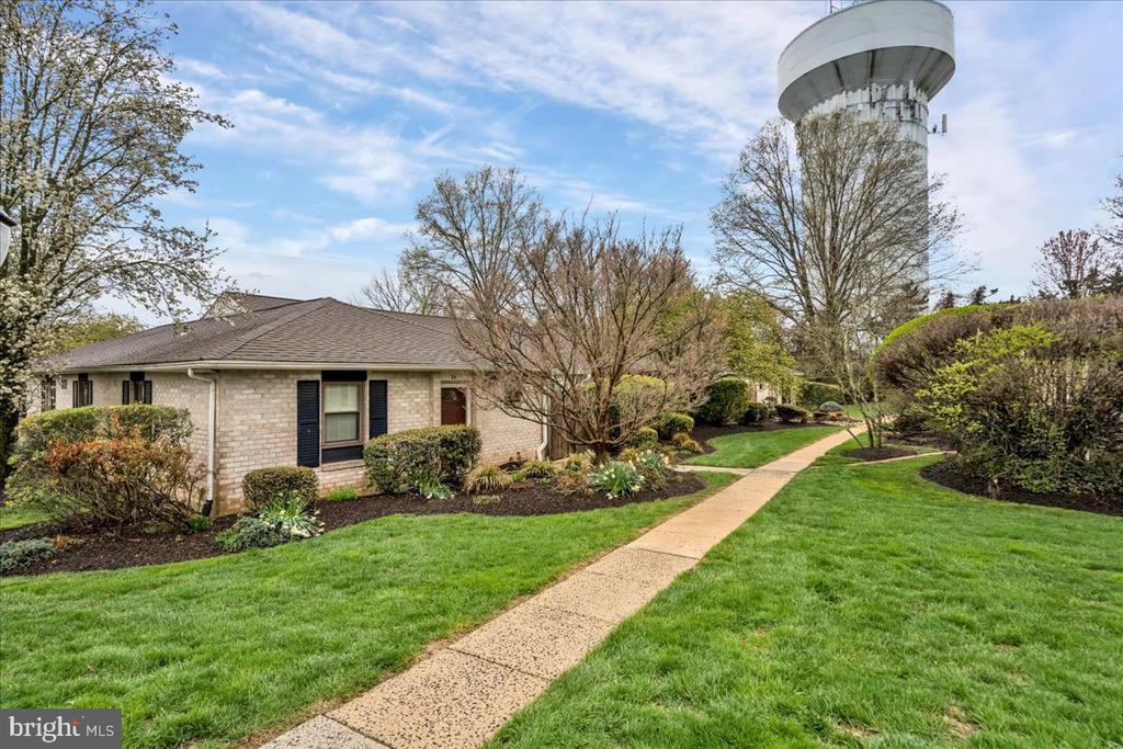 501 N Bethlehem Pike #2-B