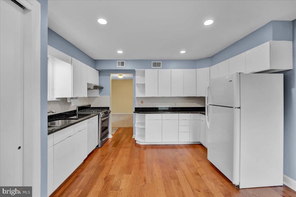 501 N Bethlehem Pike #2-B