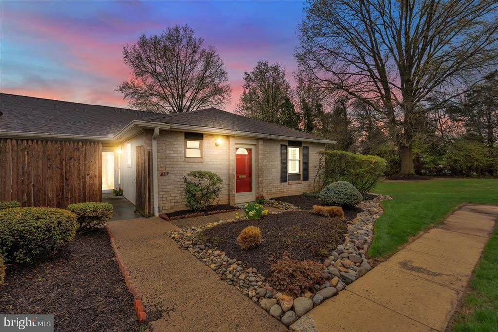 501 N Bethlehem Pike #2-B