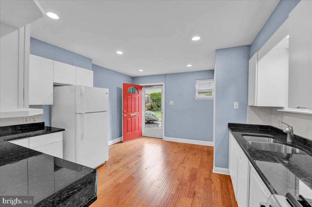 501 N Bethlehem Pike #2-B