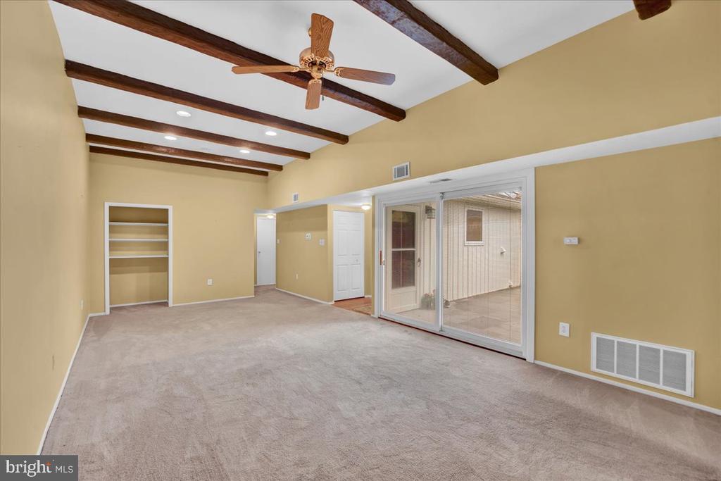 501 N Bethlehem Pike #2-B