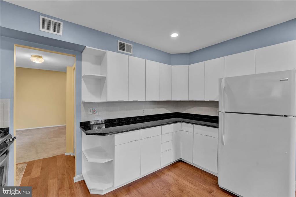 501 N Bethlehem Pike #2-B