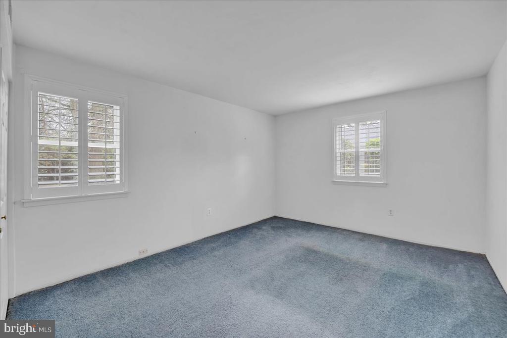 501 N Bethlehem Pike #2-B