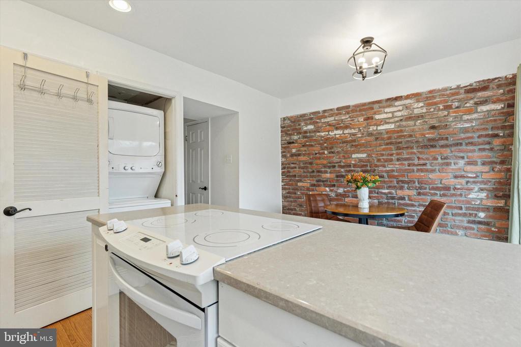 121 Macklenburg Dr #L 21c