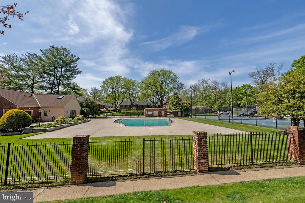 130 Nottoway Dr #L 5h
