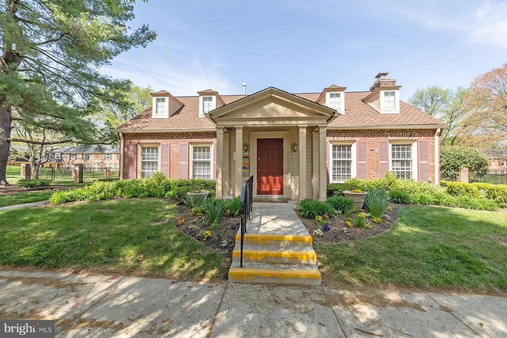 130 Nottoway Dr #L 5h