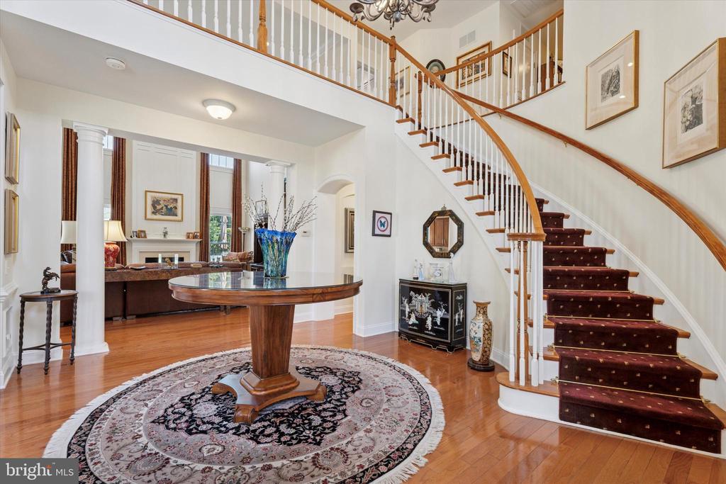 432 Primrose Dr