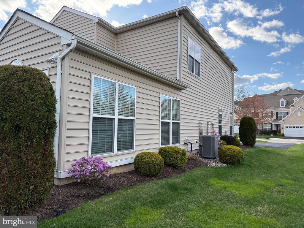 432 Primrose Dr