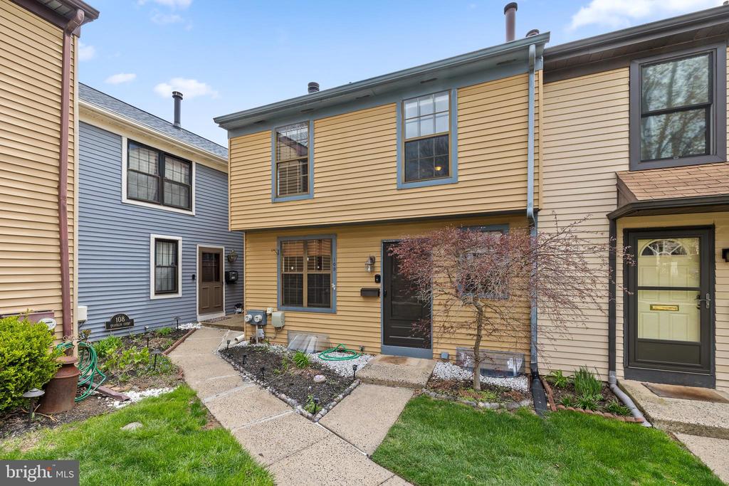 109 Franklin Ct