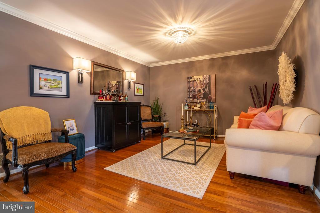 150 Medinah Dr