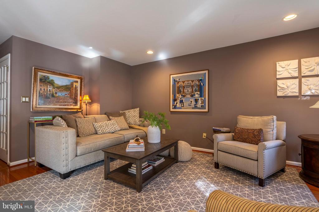150 Medinah Dr