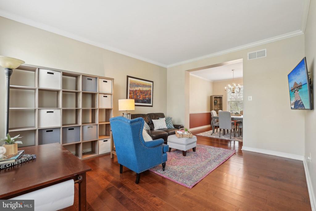 1107 Greystone Rd