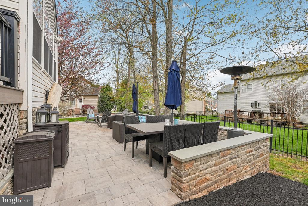 1107 Greystone Rd
