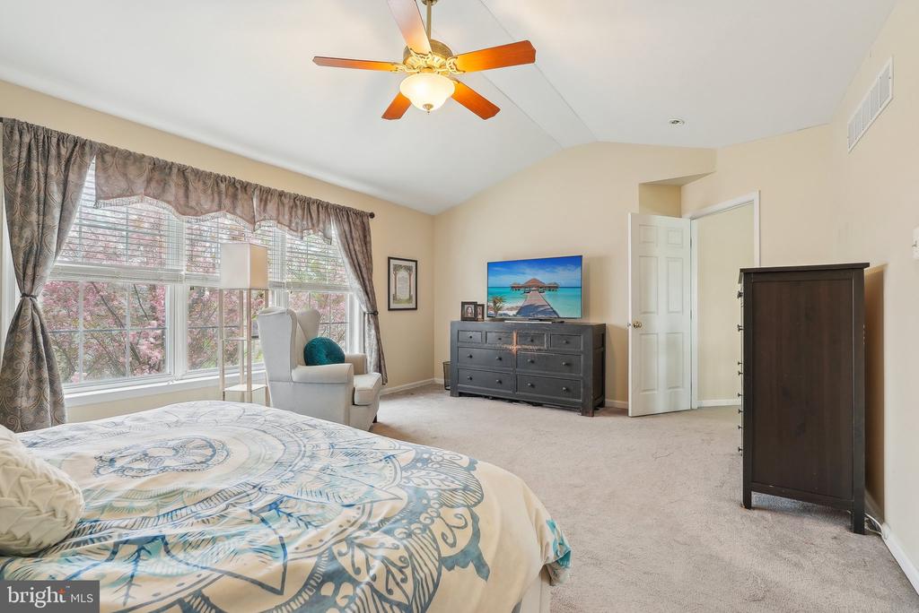 1107 Greystone Rd