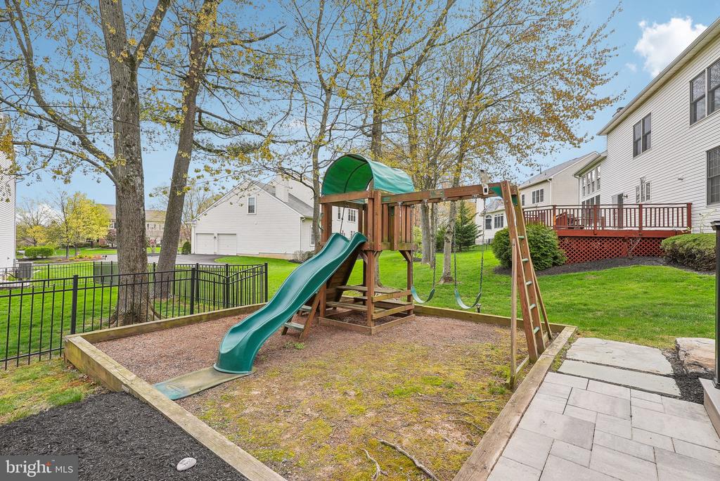 1107 Greystone Rd