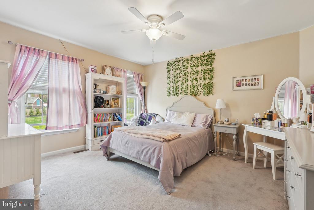 1107 Greystone Rd