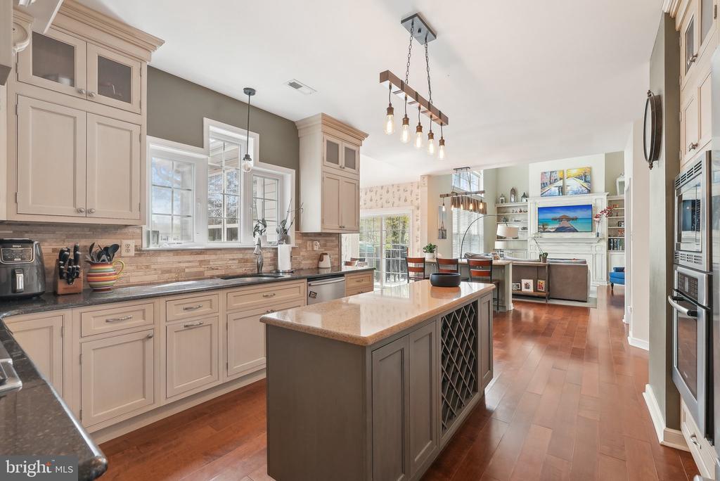 1107 Greystone Rd