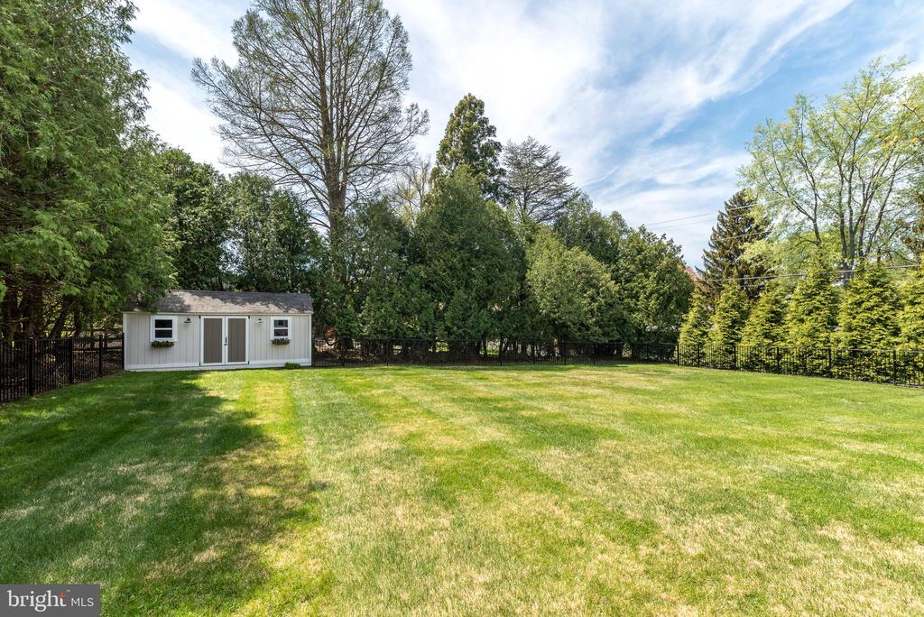 402 Cowpath Rd