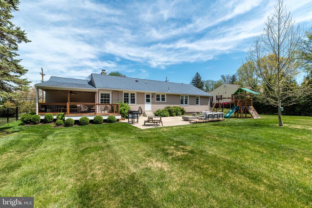 402 Cowpath Rd
