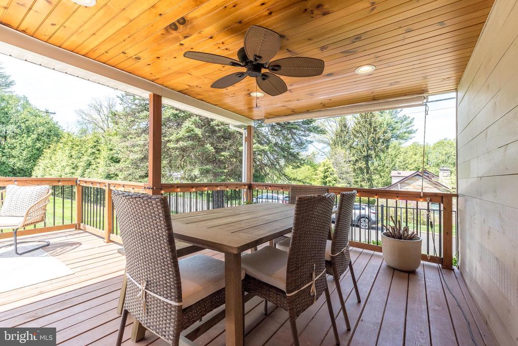 402 Cowpath Rd