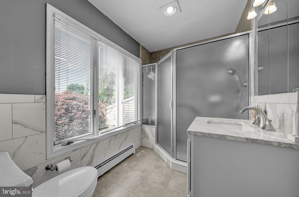 112 Samantha Dr