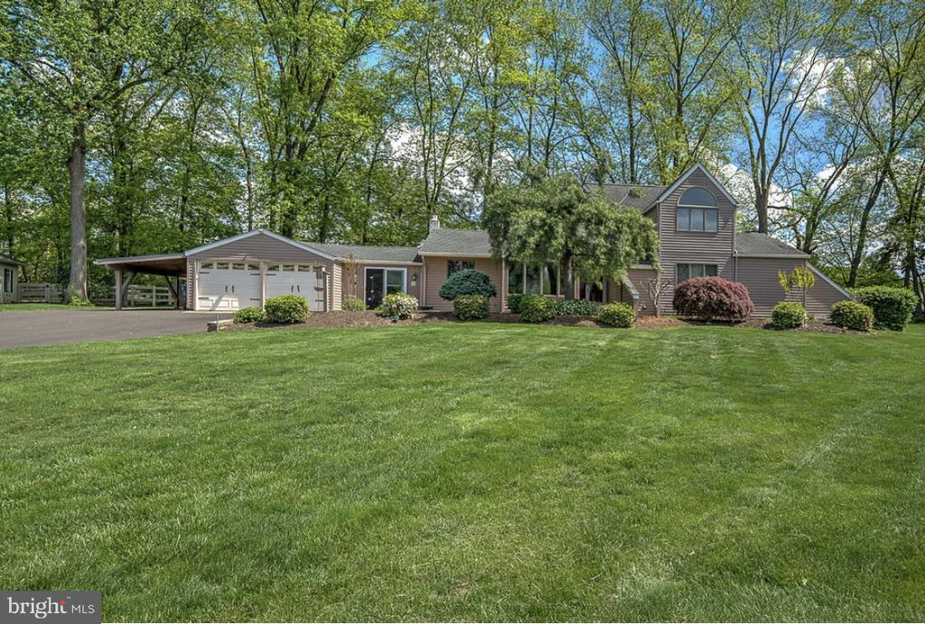 112 Samantha Dr