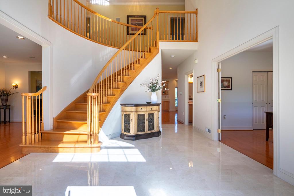 104 Usher Ln
