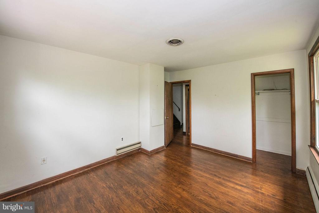 927 Herman Rd