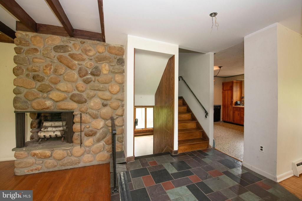 927 Herman Rd