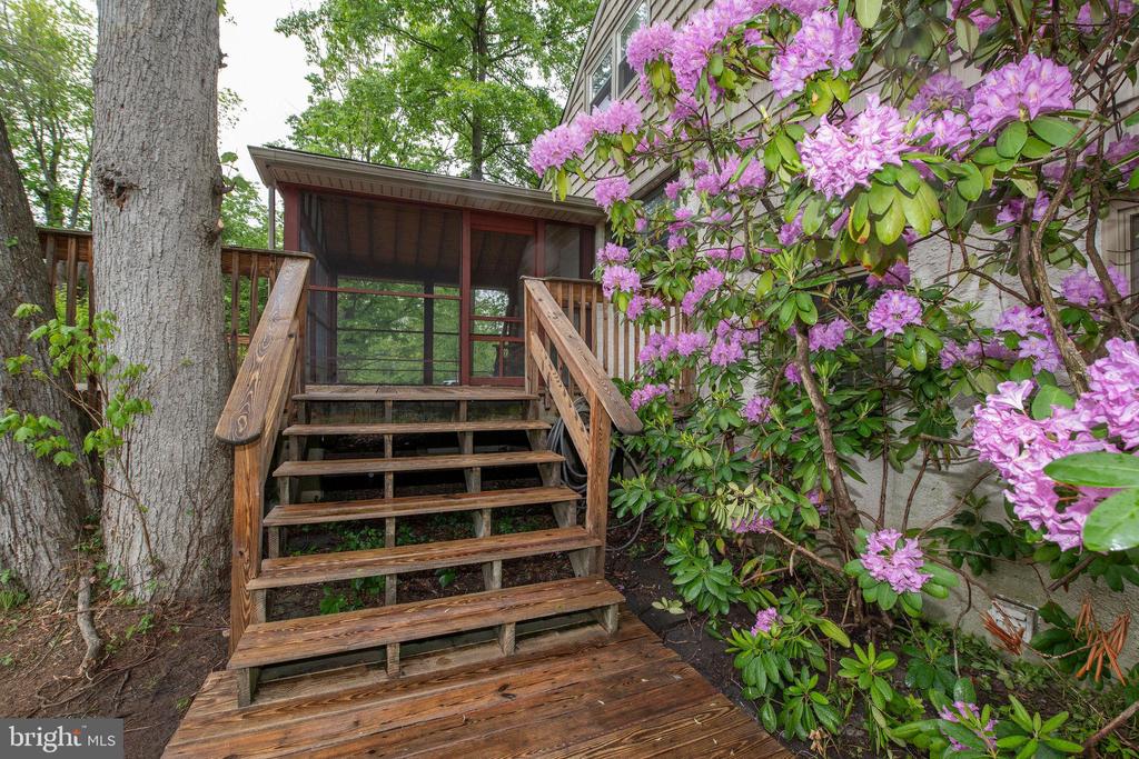 927 Herman Rd