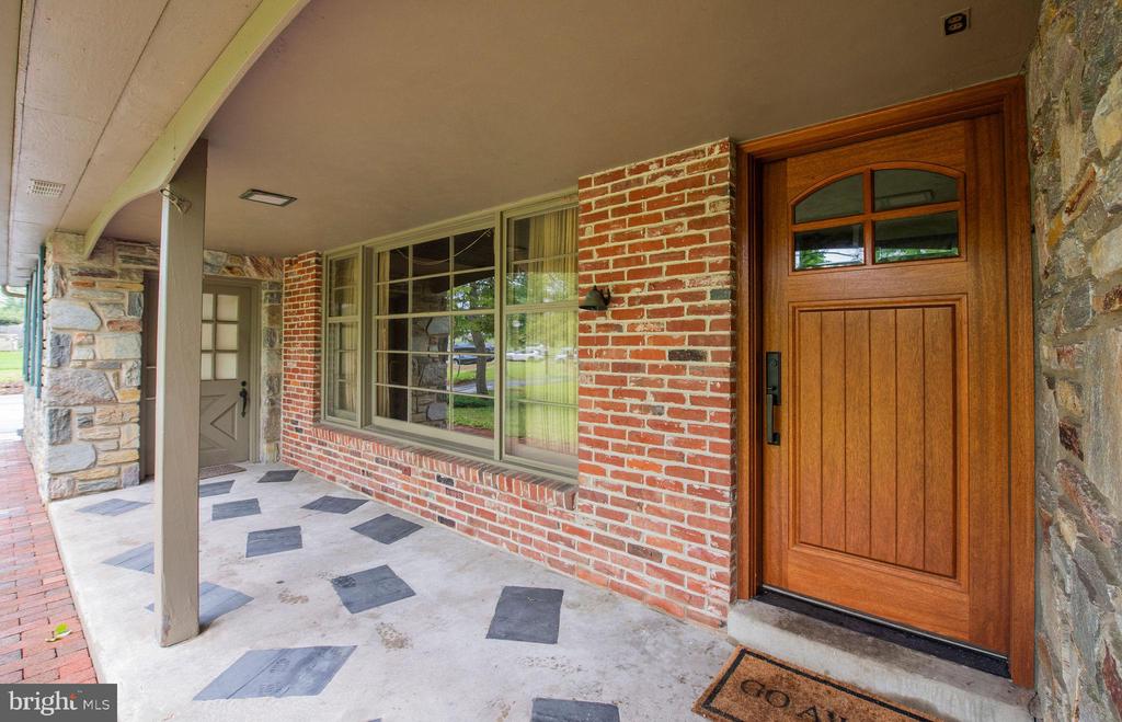 927 Herman Rd