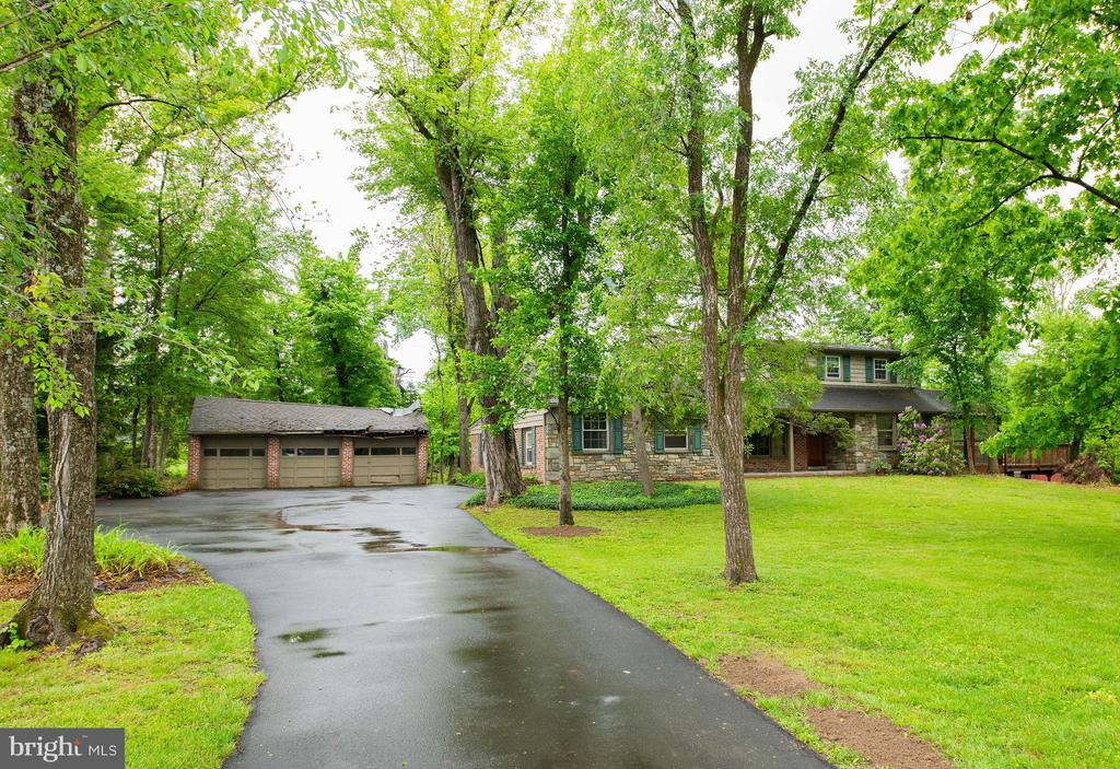 927 Herman Rd